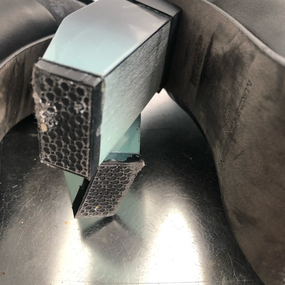 Miista Debora Cutout Leather Ankle Boots Black/blue/turquoise heel, Size 36 - Picture 6 of 7